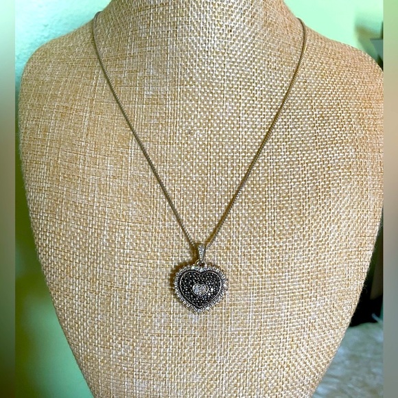 Sparkly Silver Heart Pendant Necklace - Picture 3 of 7